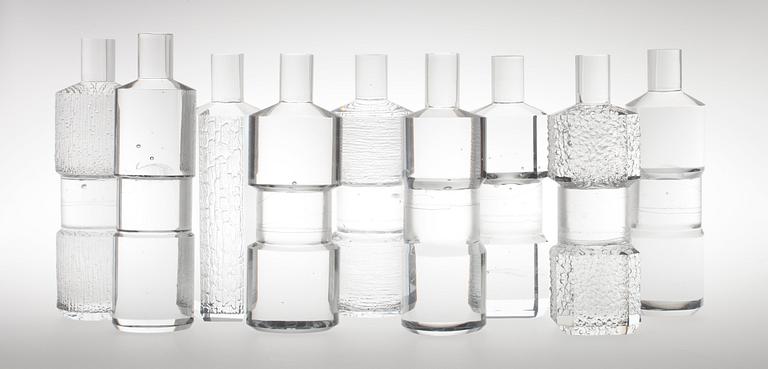 Timo Sarpaneva, PROTOTYPE BOTTLES FOR VODKA, 9 PIECES.