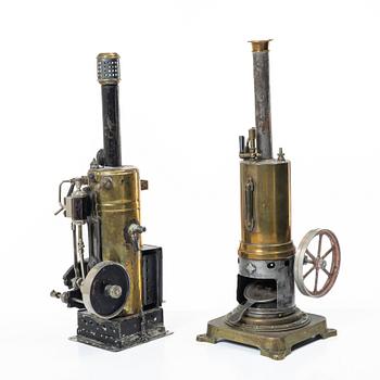 Two Steam engines,  Märklin and Gebrüder Bing. Early 20th century.