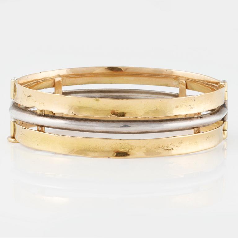 ARMRING.