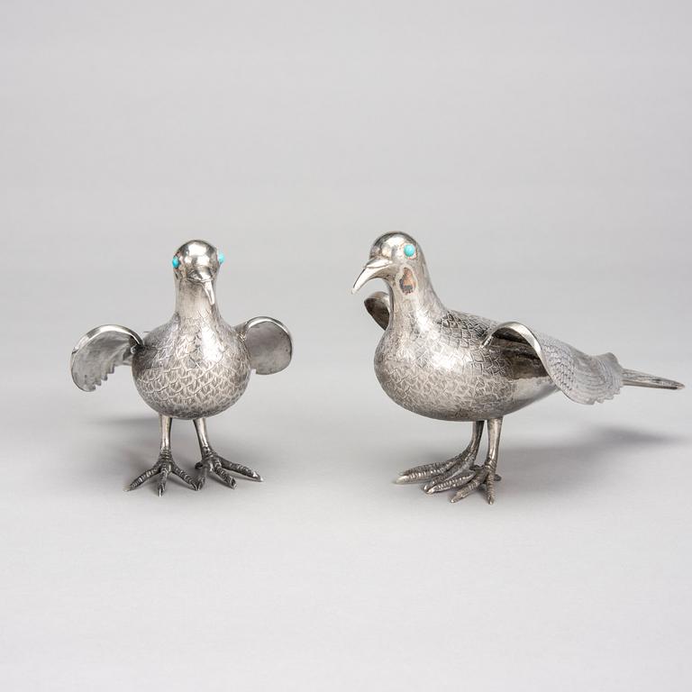 BORDSDEKORATIONER, 2 st, silver, Iran 1900-talets mitt. Totalvikt 576 g.