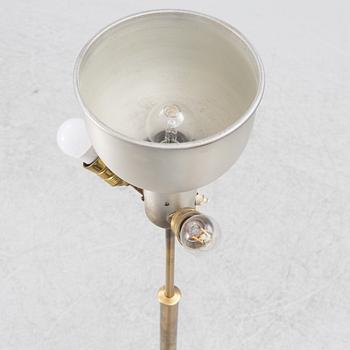 Josef Frank, golvlampa modell "G2148", Firma Svenskt Tenn.
