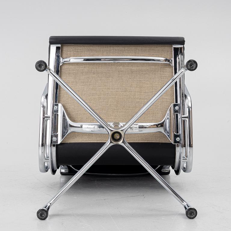 Charles & Ray Eames, Chair, “Soft Pad Alu Chair”, model EA208, Vitra.