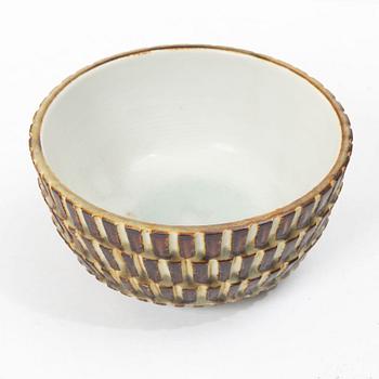 Gertrud Lönegren, A stoneware bowl, Rörstrand, 1936-1941.