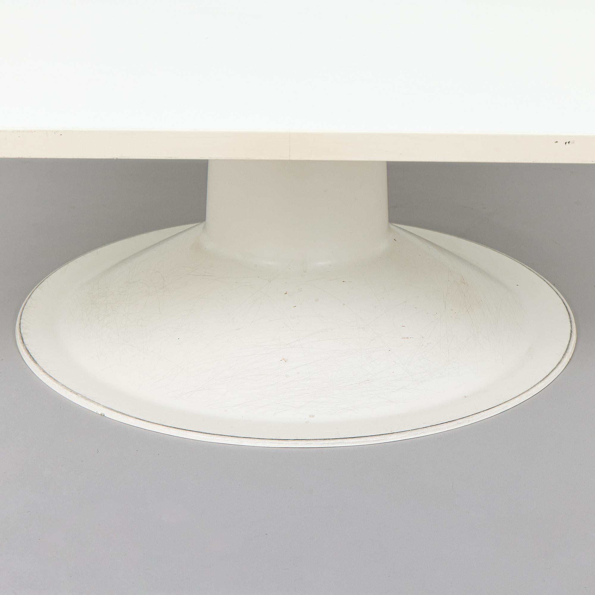 Yrjö Kukkapuro, soffbord "Saturnus", Haimi 1980.
