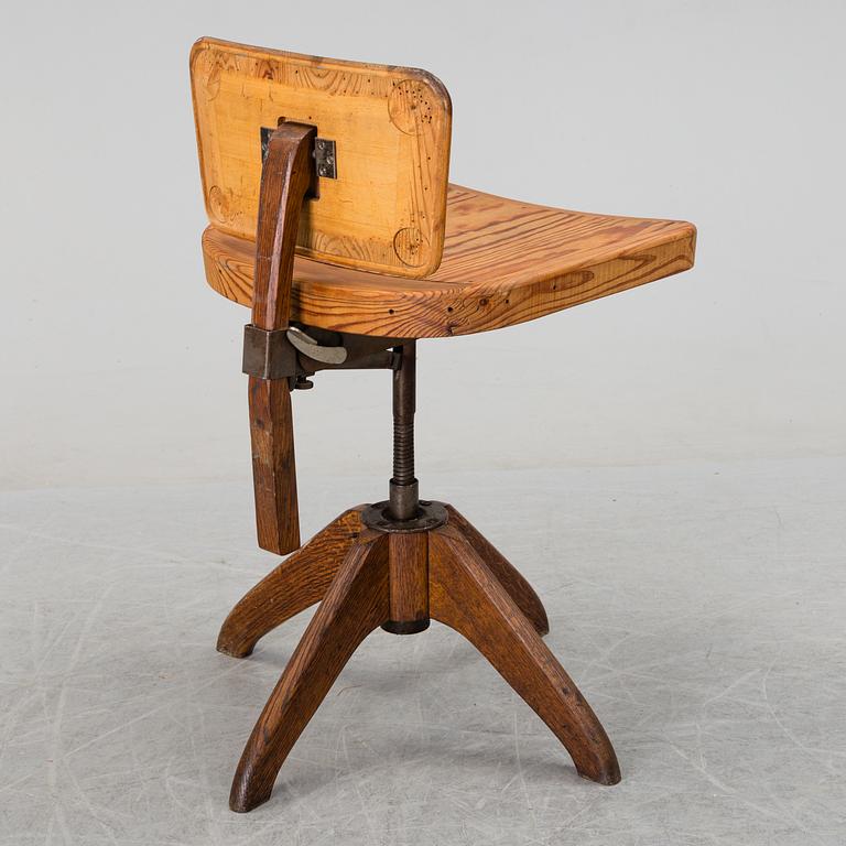 A mid 20th century chair.