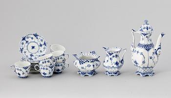 MOCKASERVIS, 11 delar, Musselmalet, Royal Copenhagen.