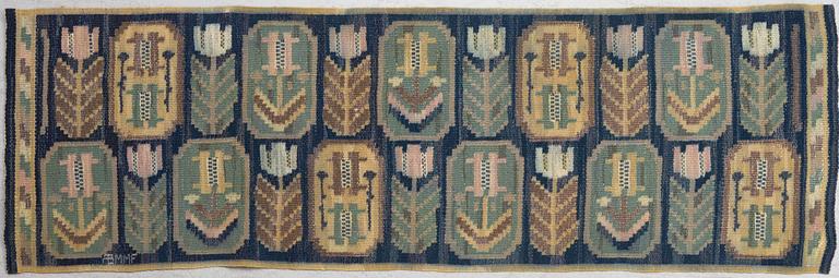 Märta Måås-Fjetterström, vävnad, "Medaljongerna", rölakan, ca 124 x 39 cm, signerad MMF.