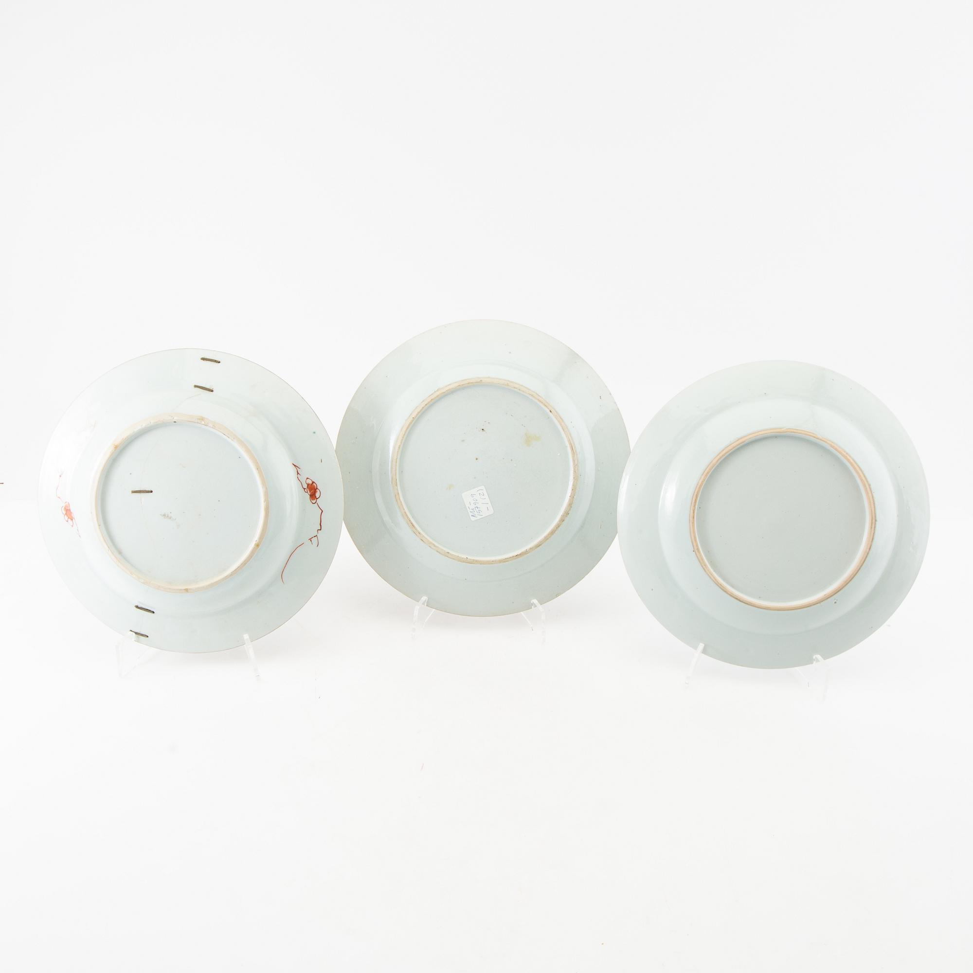 Plates 8 pcs China 17th-18th century porcelain (flat and deep).