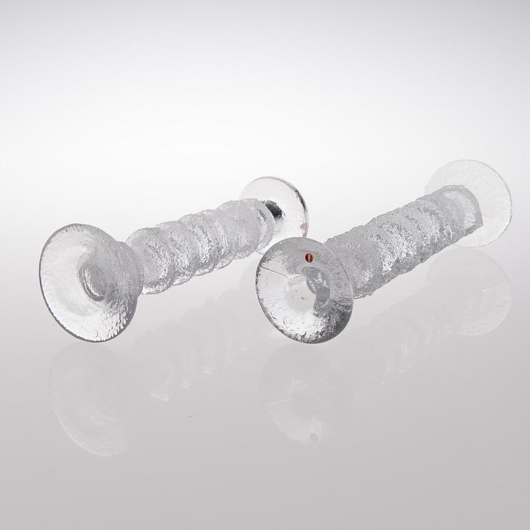 TIMO SARPANEVA, LJUSSTAKAR,  8 ST. "Festivo". Fem st. signerade TS. Iittala.