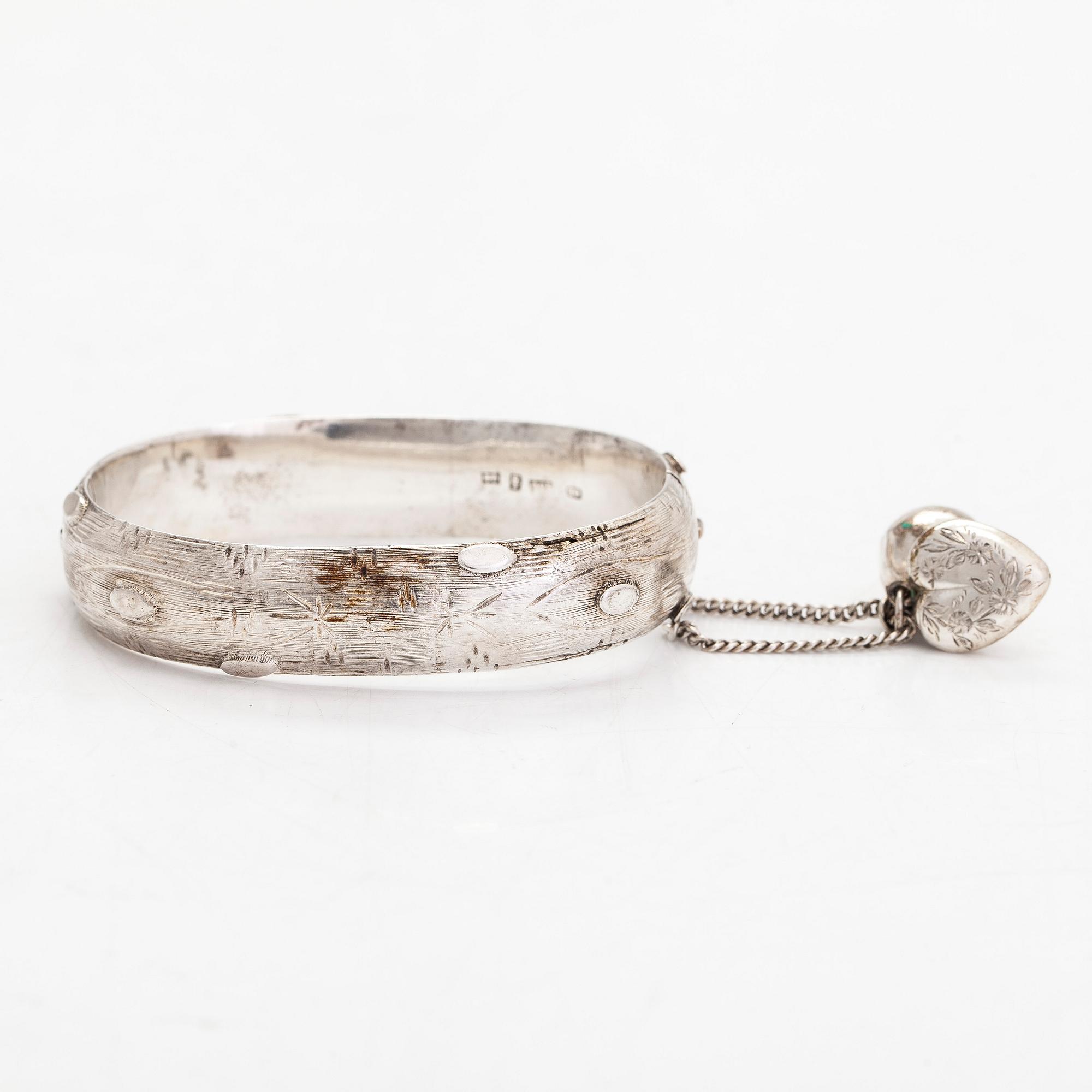 Armband, silver, Knut Oskar Lundgren  (1862-1889), Åbo.