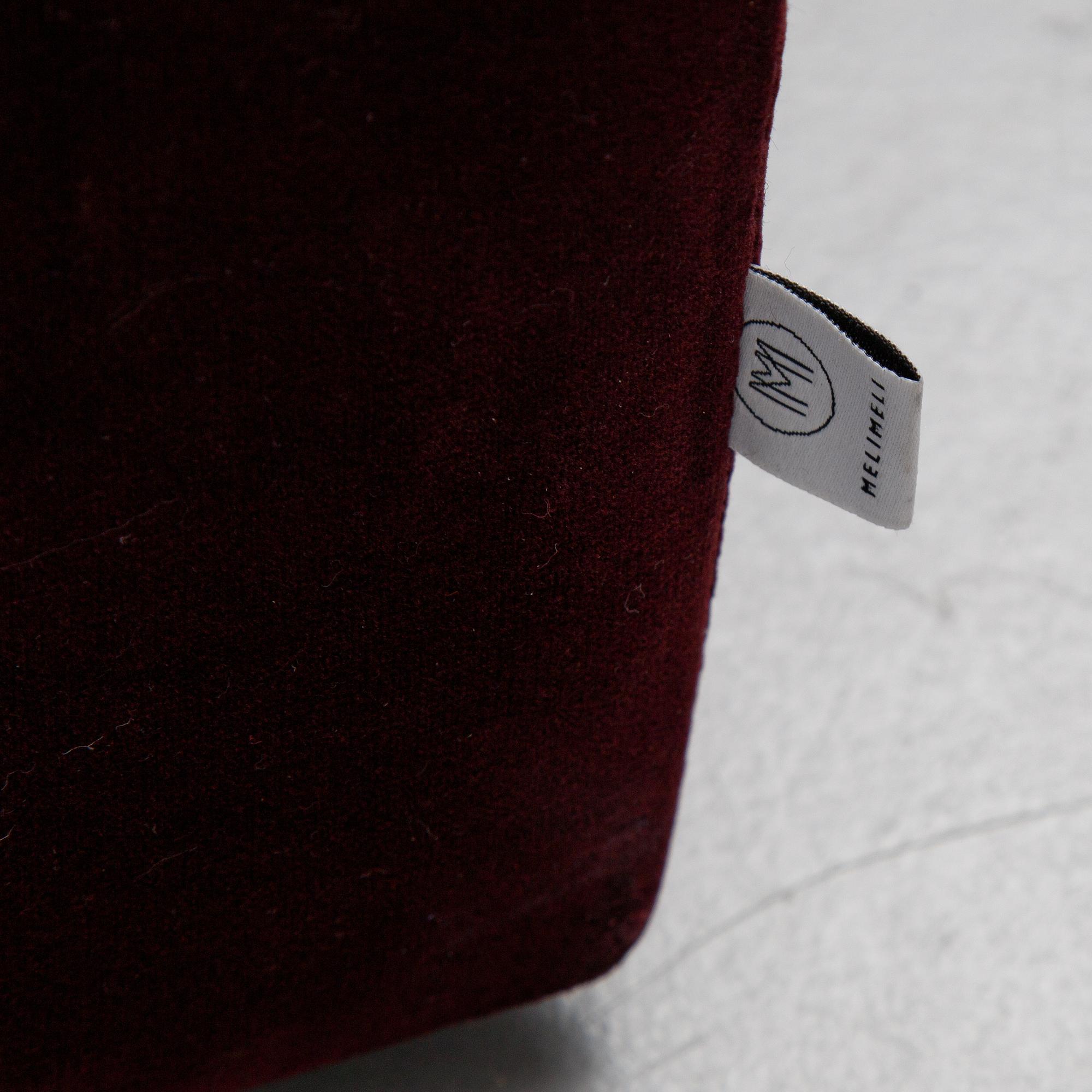A contemporary 'Dahlia Velvet' sofa, Melimeli.