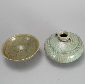 A celadon glazed vase and bowl, South East Asia, Sawankhalok, 16/17th Century.