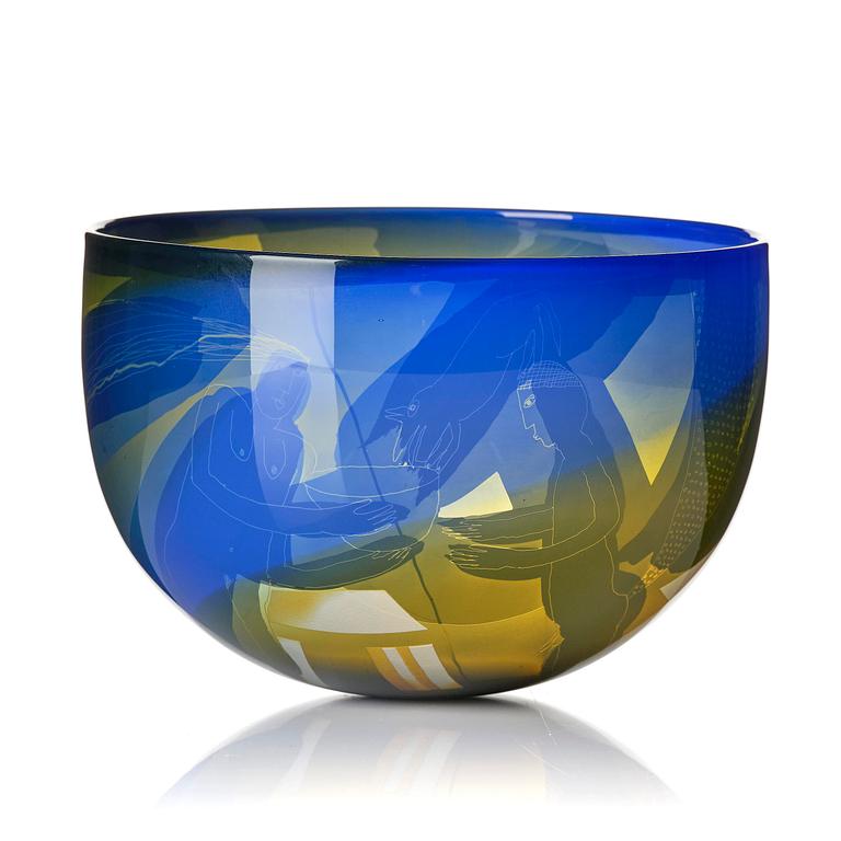 Ann Wolff, a glass bowl, Stenhytta Glass Studio, Transjö, glassblower Wilke Adolfsson.