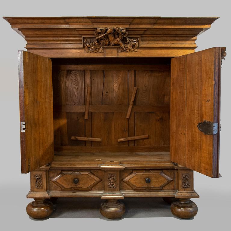 An early 18th Century baroque cabinet.