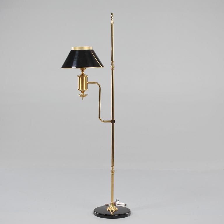 GOLVLAMPA, 1900-talets sista del.
