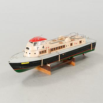 A 20th century model boat, "Vosper PL4".