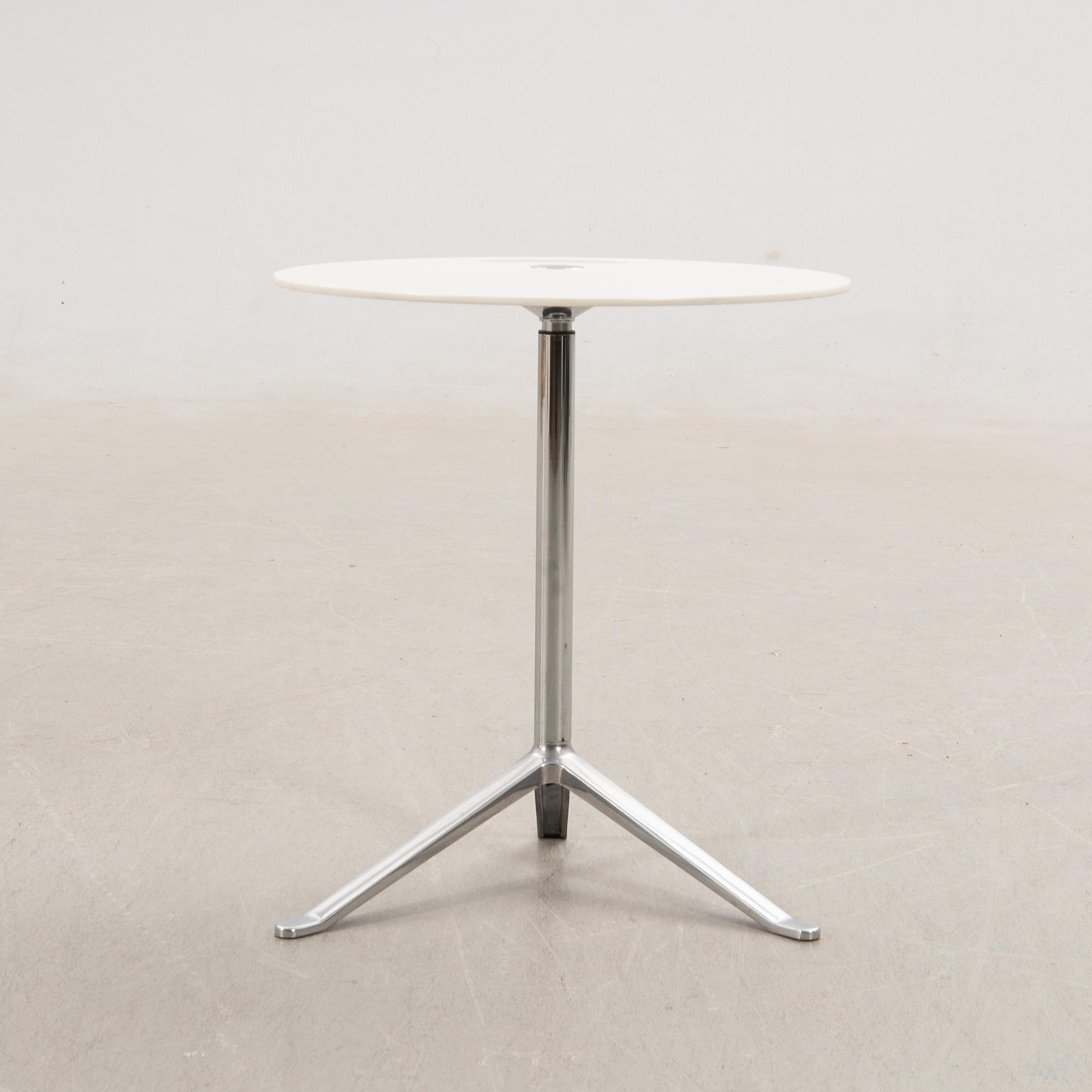 Kasper Salto, bord, "Little Friend", Fritz Hansen, Danmark.