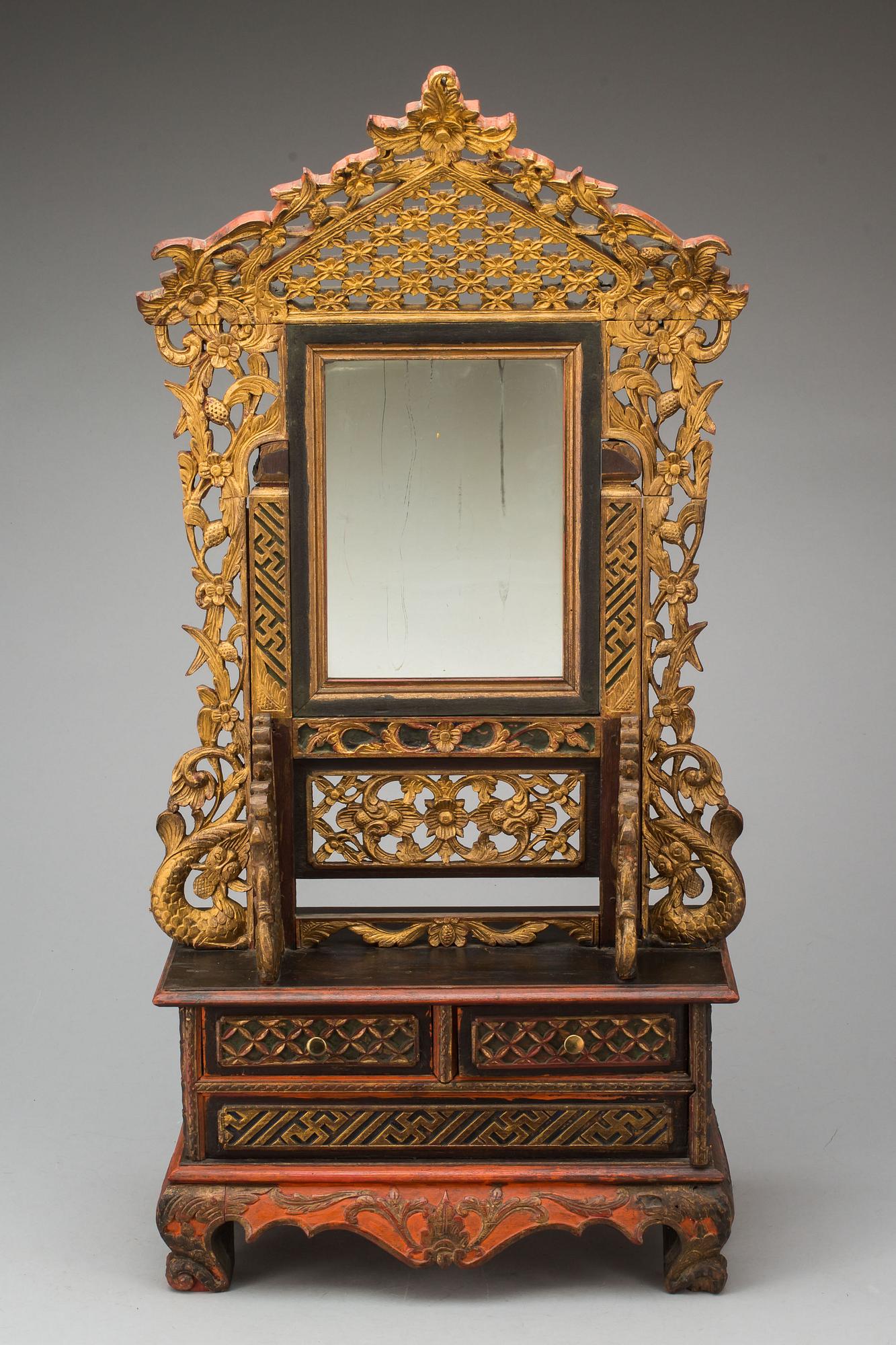 BORDSSPEGEL, Kina. 1900-tal.