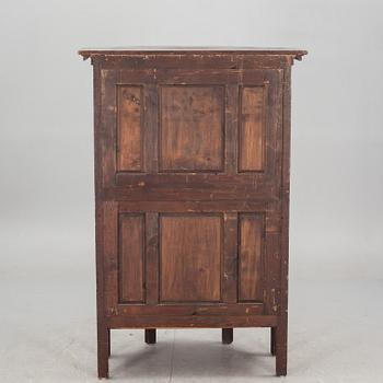 SKÅP, Lysberg & Hansen, Köpenhamn, 1900-talets mitt, brickmärkt.