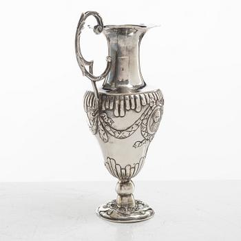 A silver vase, Germany, around the turn of the 20th century.