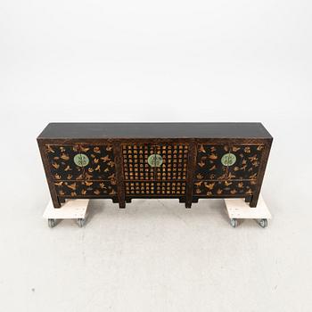 Sideboard Kina 1900-talets andra hälft.