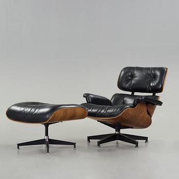 A Charles & Ray Eames "Lounge Chair and ottoman", Herman Miller, USA circa 1980.