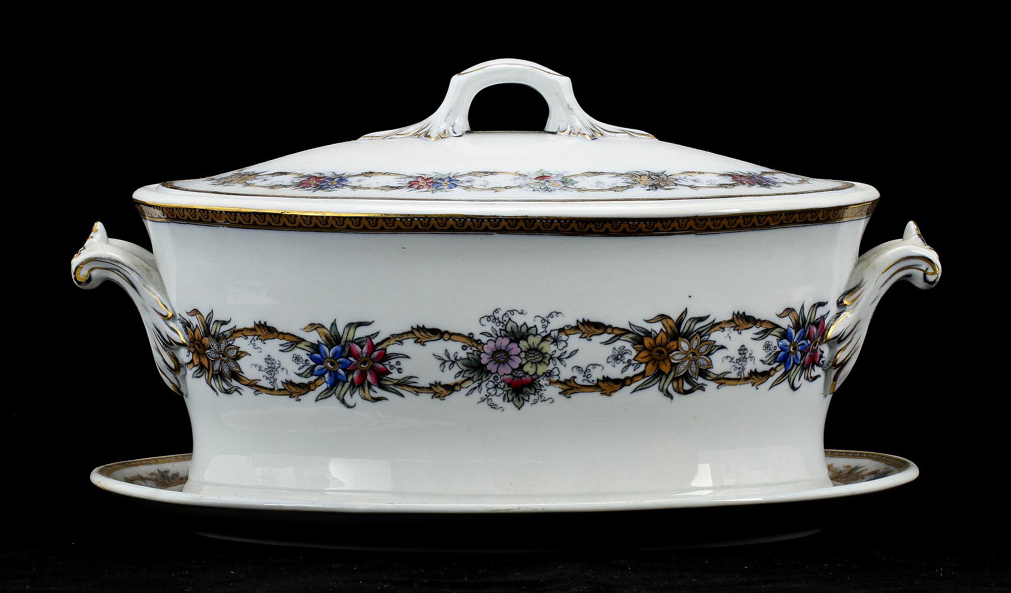 SERVISDELAR, 65 st, flintgods, "Iris", Rörstrand, 1872-1910.