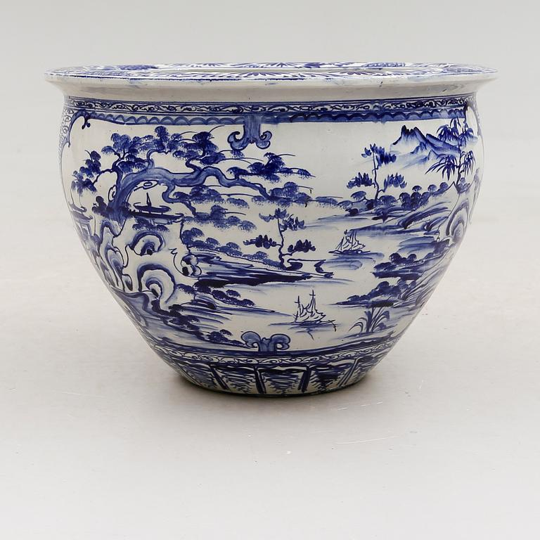 YTTERFODER, porslin, 1900-talets senare del.