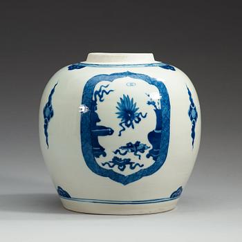 A blue and white jar, Qing dynasty, 18th Century.