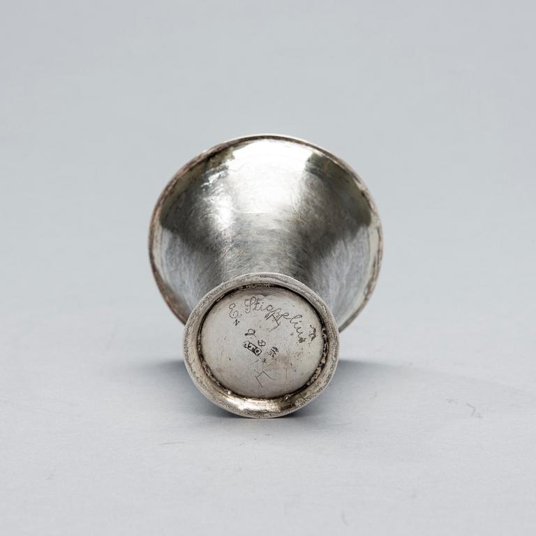 BÄGARE, silver, ATQ Anders Törnqvist d.ä, Åbo ca 1790. Vikt 48,5 g.