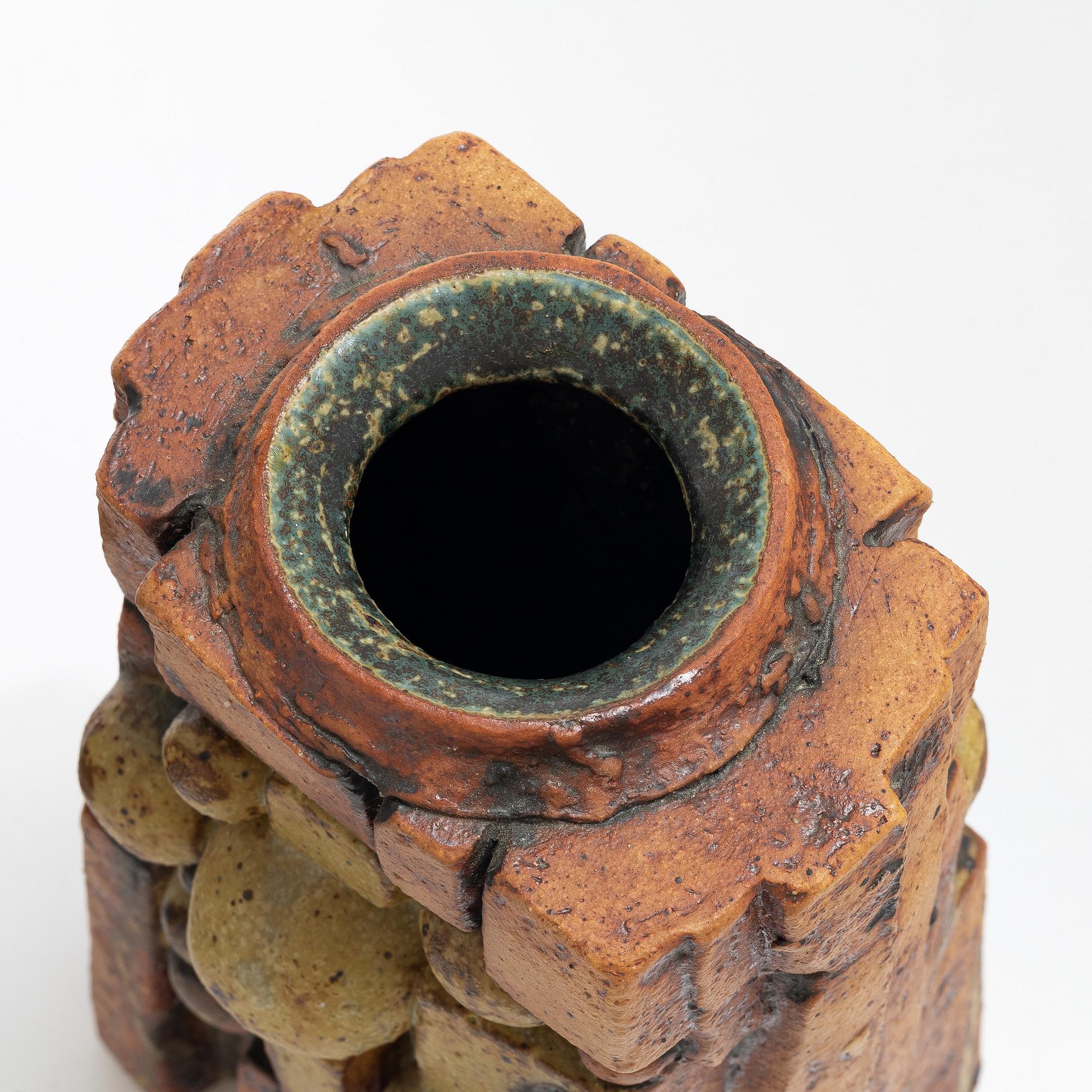 Bernard Rooke, three stoneware vases, signed.