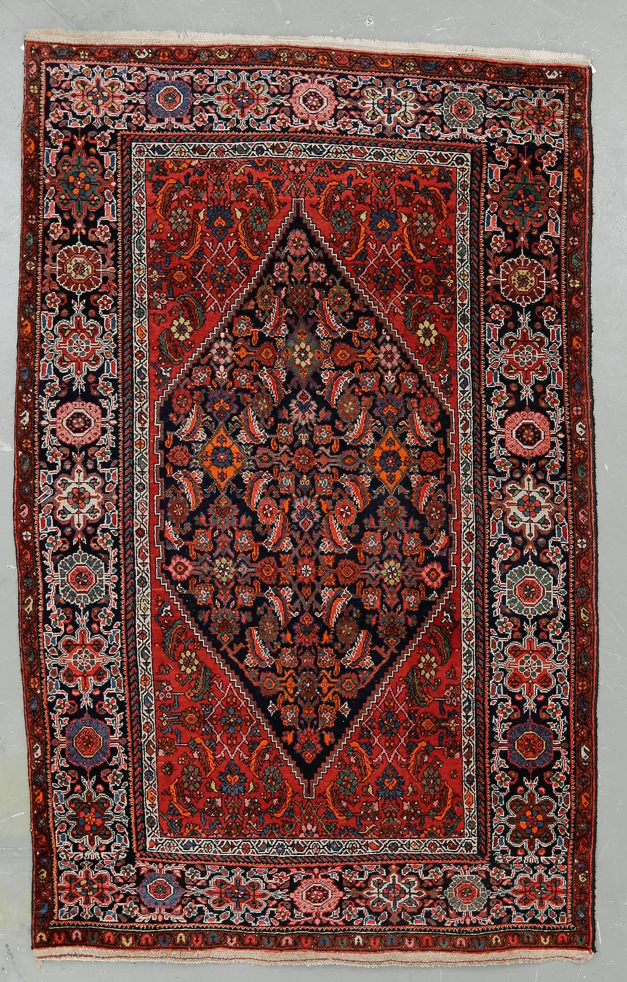 MATTA, semiantik, Västpersisk, ca 205x130 cm.