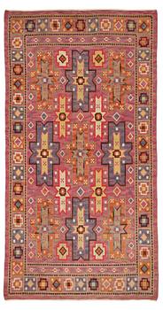 224. Märta Måås-Fjetterström, a carpet, "Rektangel", knotted pile, ca 389-391 x 202-207 cm, unsigned.