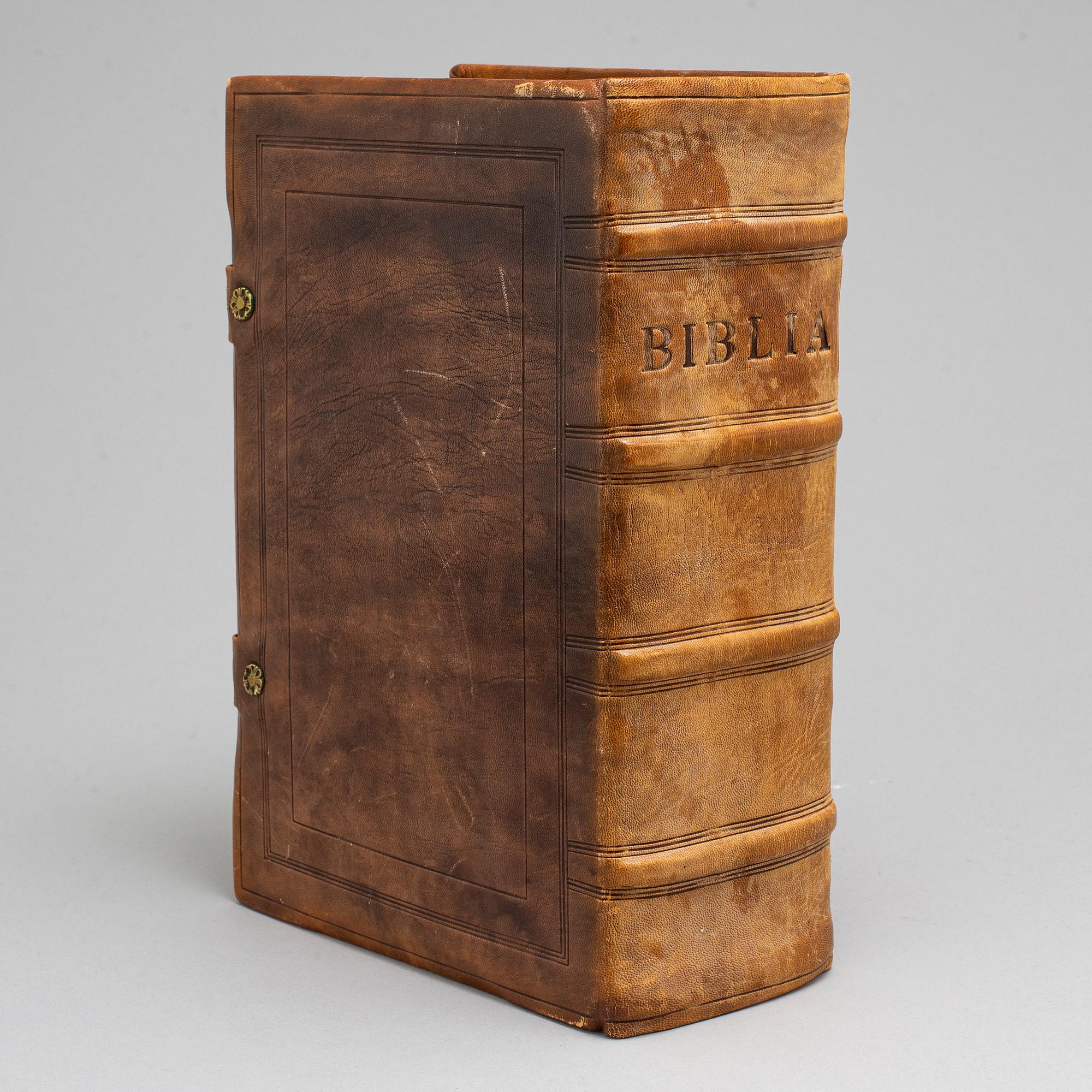 A bible, called Gustav Vasa's Bible, printed in Uppsala 1541.
