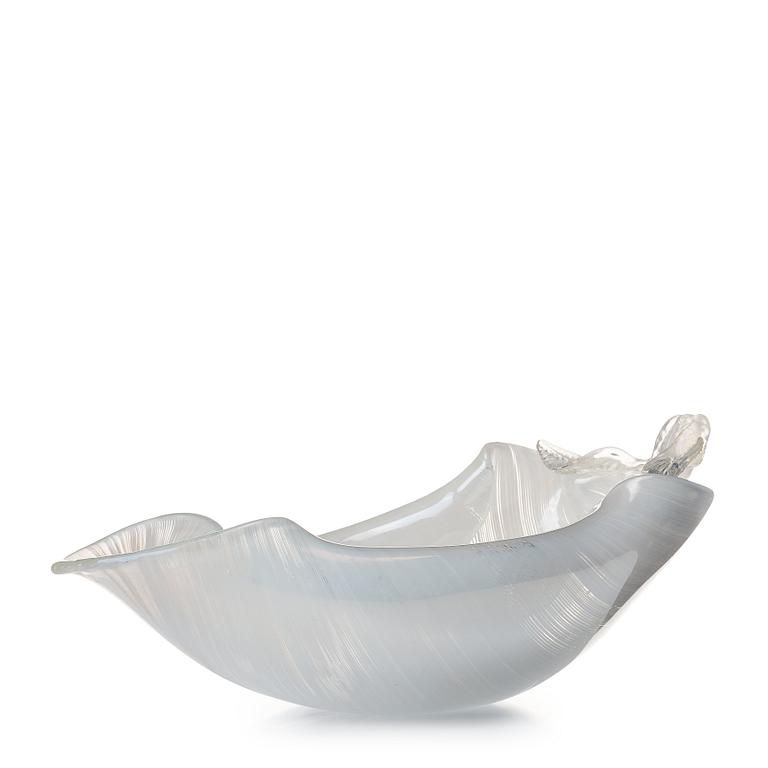 Tyra Lundgren, a leaf-shaped iridescent zanfirici bowl, Venini, Murano, Italy post 1938.