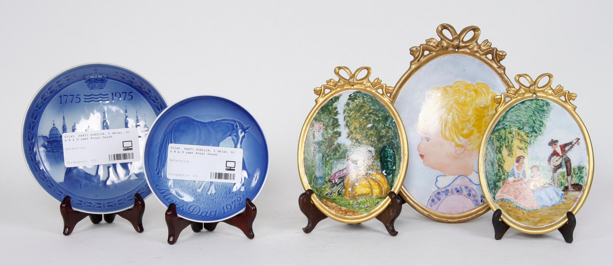 PARTI PORSLIN, 5 delar, bl a B & G samt Kongl Dansk.