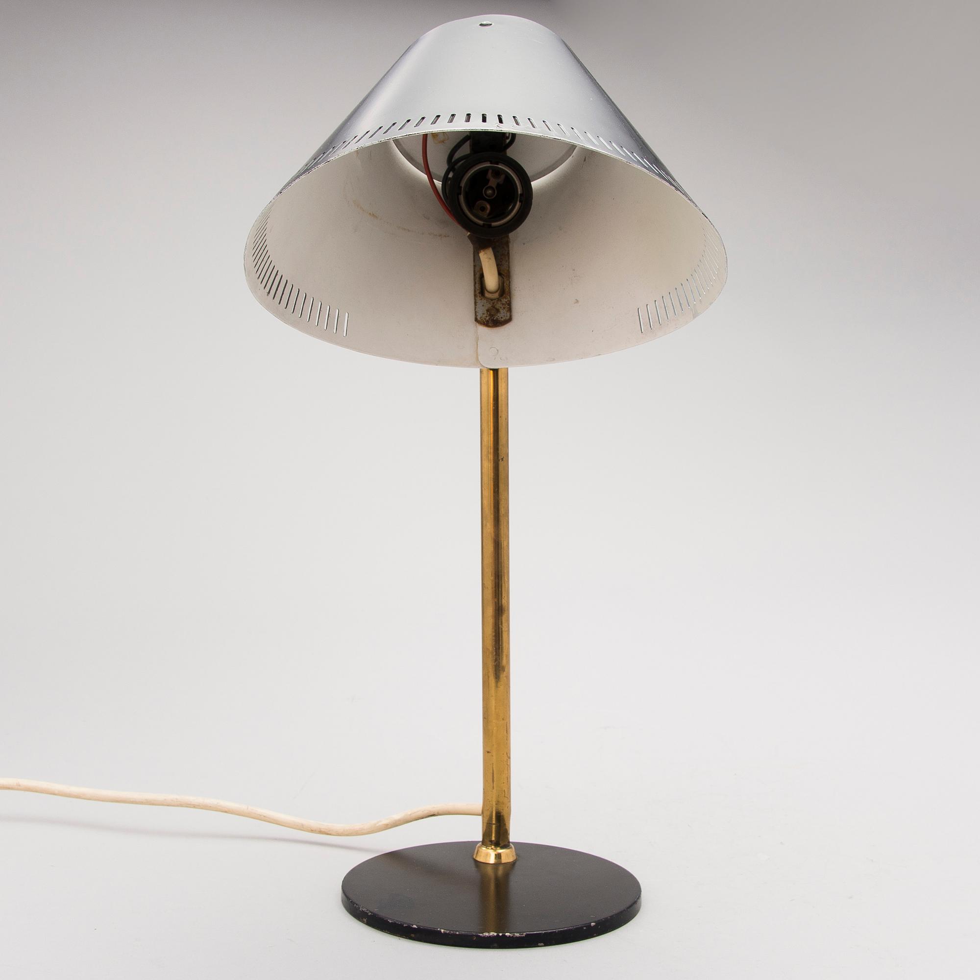 A 9227 TABLE LAMP FOR IDMAN, 1950s.
