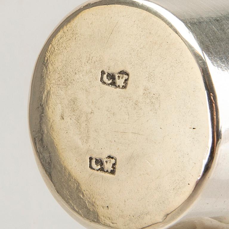 BÄGARE 2 st silver 1700-tal.