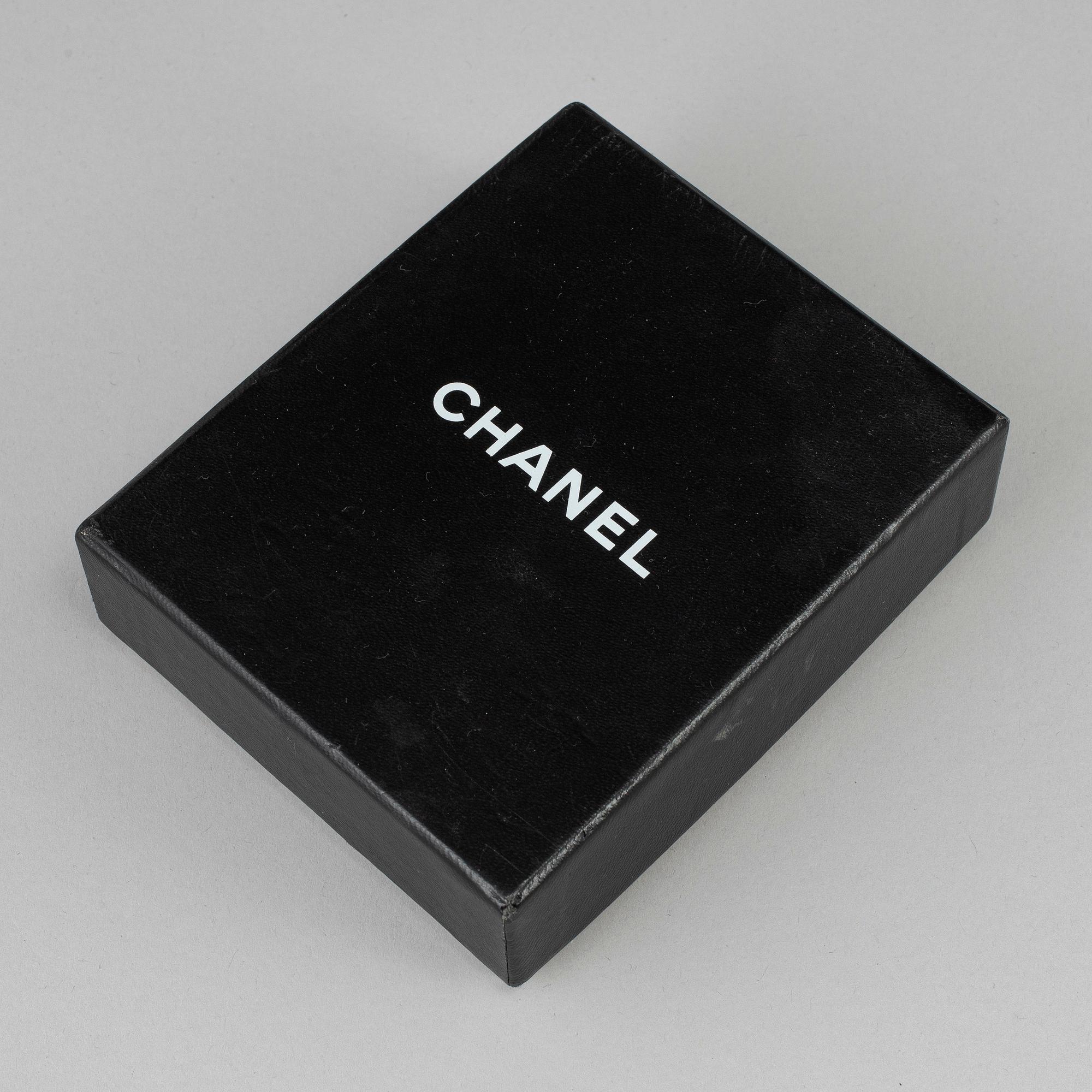 CHANEL, a necklace, spring 2004.
