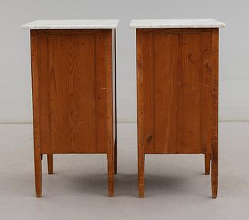 SÄNGBORD, 1 par, 1900-talets första hälft.