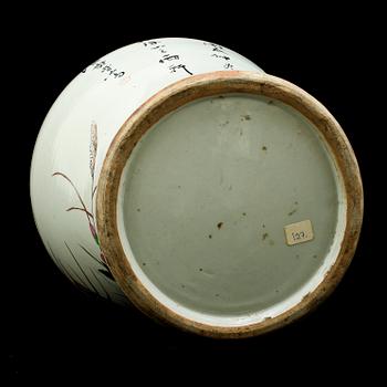 URNA, porslin, Kina, 1900-tal.