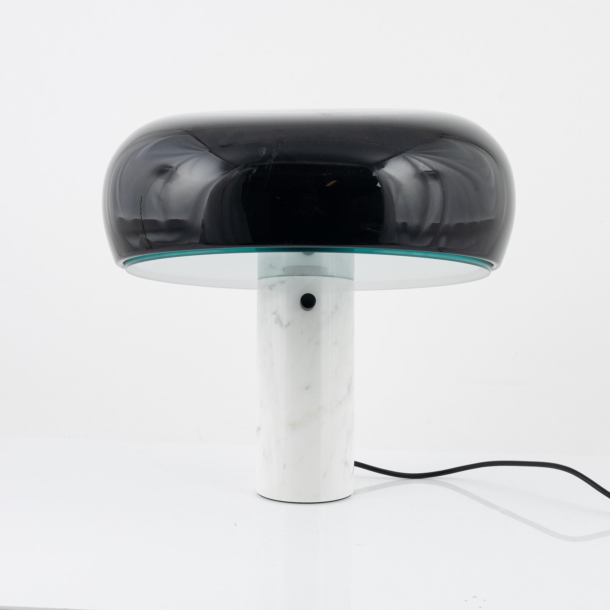 Achille Castiglioni, & Pier Castiglioni, bordslampa, "Snoopy", Flos, Italien.