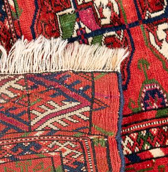 Prayer rug Turkmen old 108x63 cm.