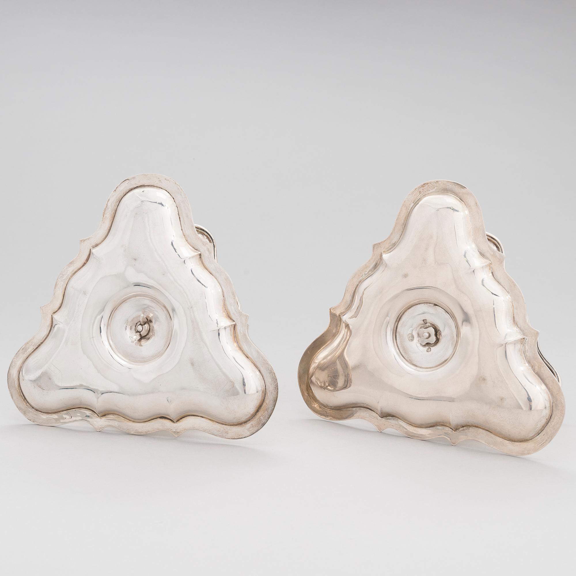 GRANN & LAGLYE, A pair of silver sauce bowls, assay master Christian F. Heise, Copenhagen 1928.