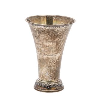 Beaker, silver, CG Hallberg, Stockholm, 1910.