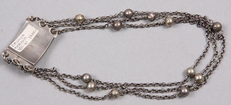 HALSBAND, silver och glas. Allmoge, 1830-tal. Karlskrona, C.F Lilja.