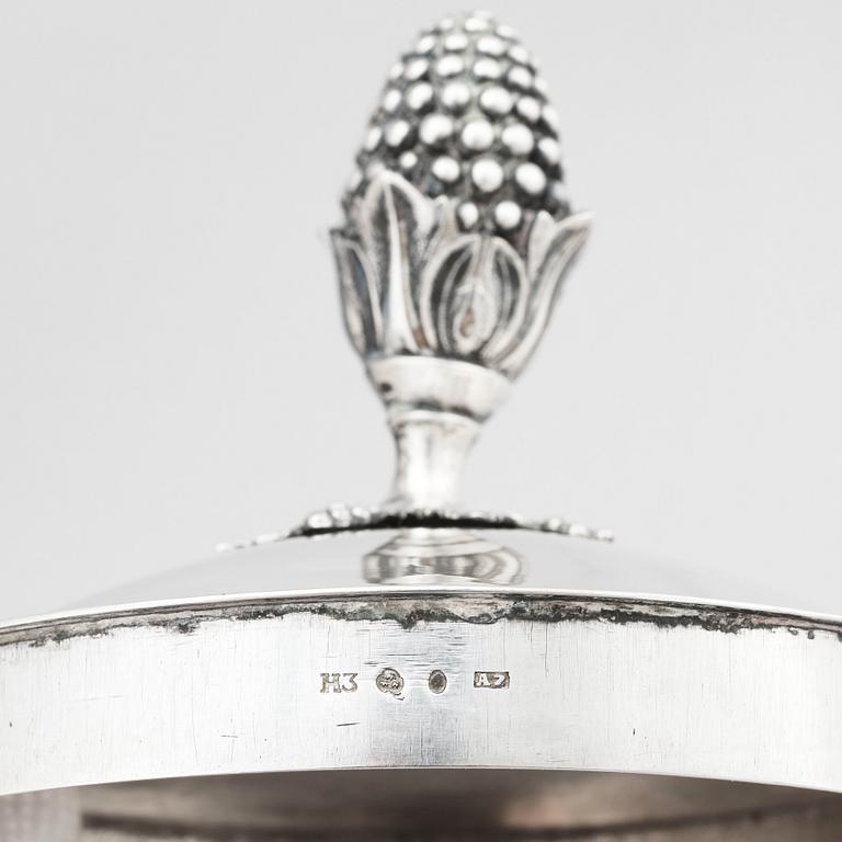 A Swedish early 19th century silver samovar, Adolf Zethelius, Stockholm 1814.