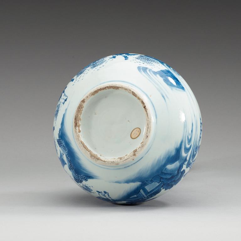 A large blue and white vase, presumably Transitional, 17th Century.