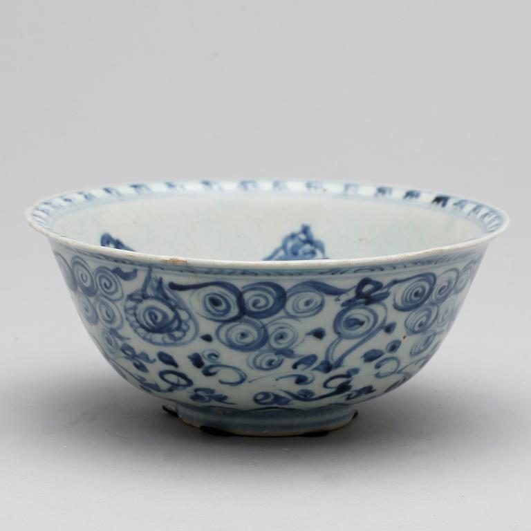SKÅL, porslin, Ming dynastin (1368-1644).