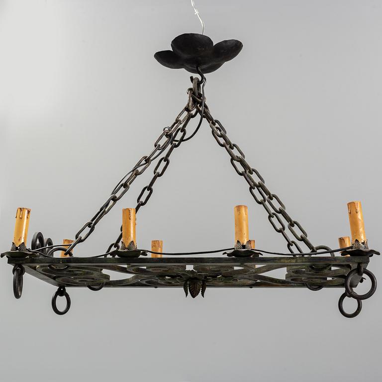 TAKLAMPA, 1900-talets första hälft.